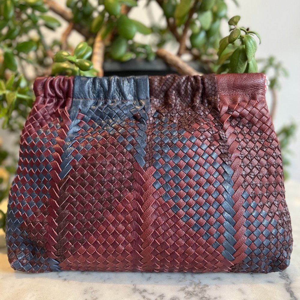 Lissa Clutch by Claramonte